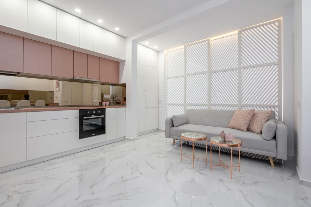 Fantastic City Center Apartment Bucureşti Ngoại thất bức ảnh