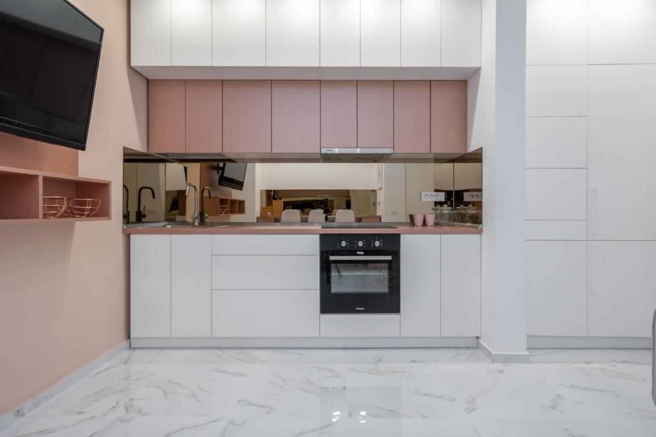 Fantastic City Center Apartment Bucureşti Ngoại thất bức ảnh